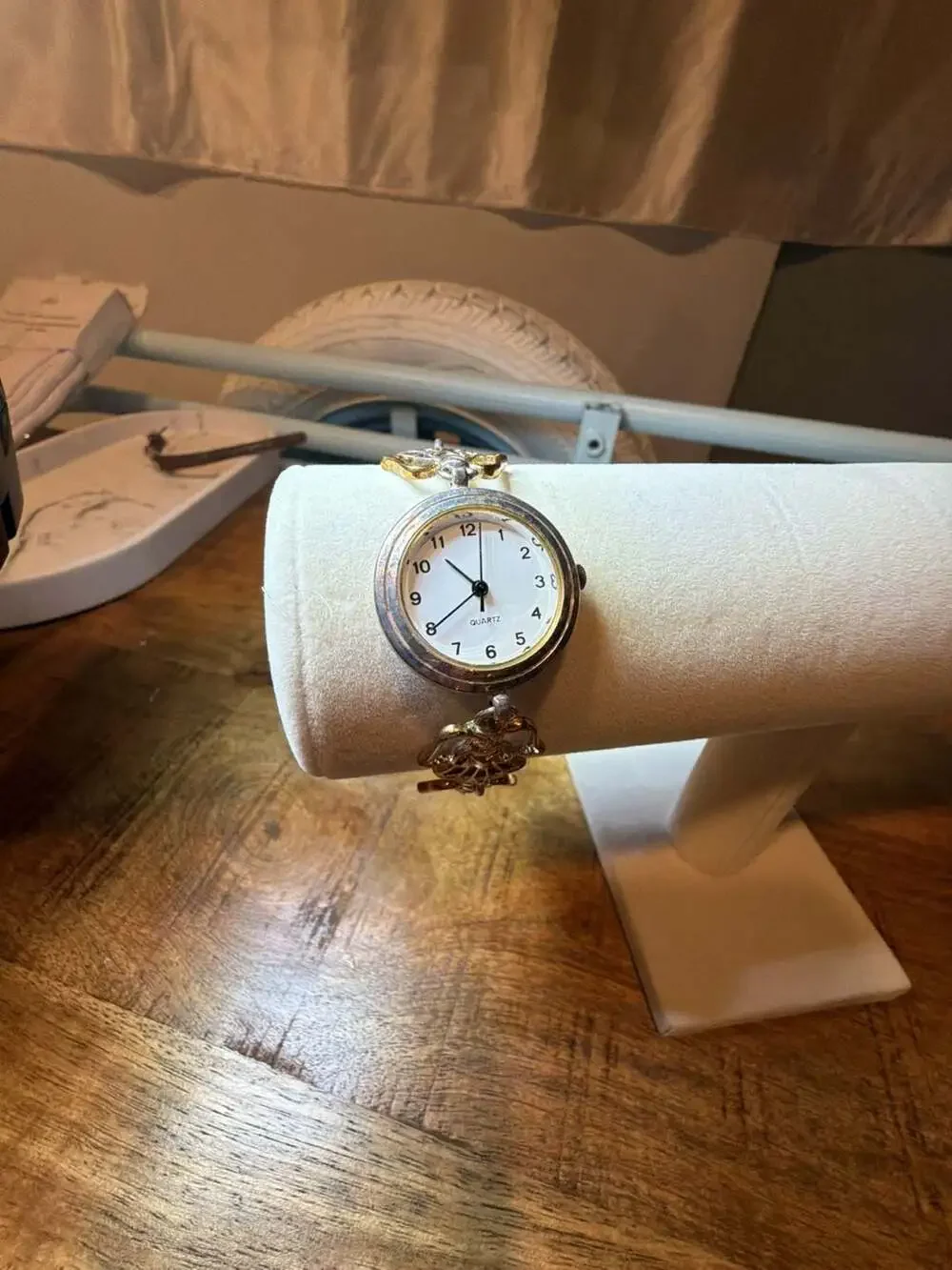 Vintage Women's Quartz Angel Charm Link Bracelet Watch